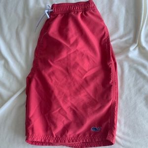 Men’s Vineyard Vines swim trunks Size M